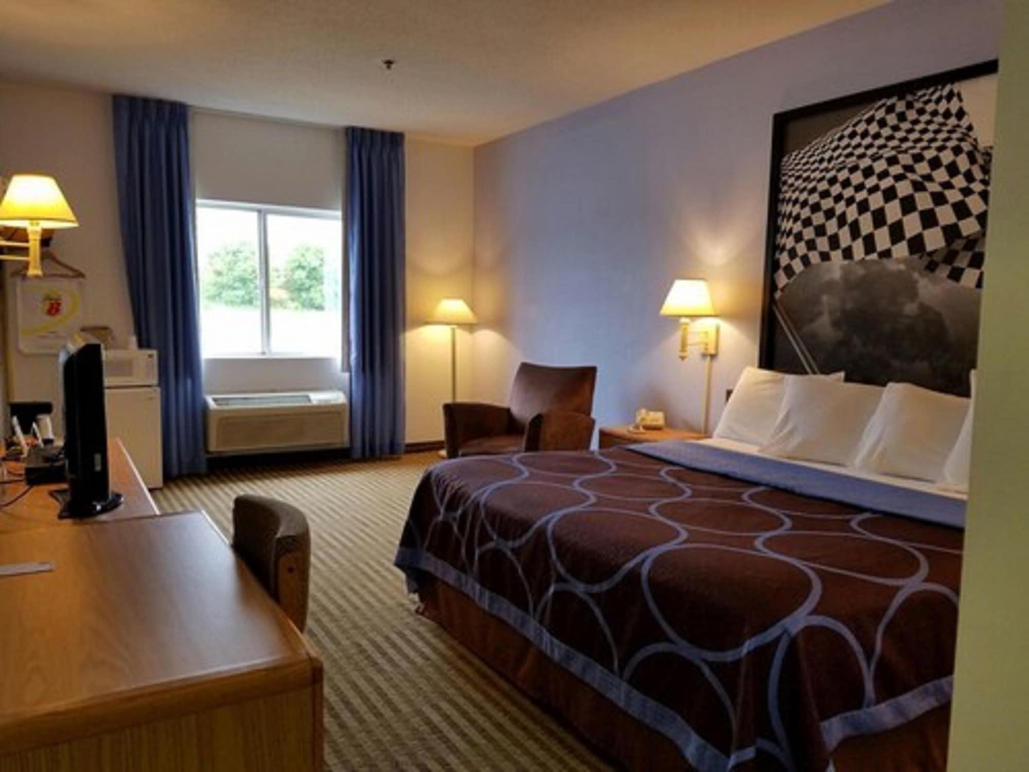 Super 8 By Wyndham Huntington Hotel Kültér fotó