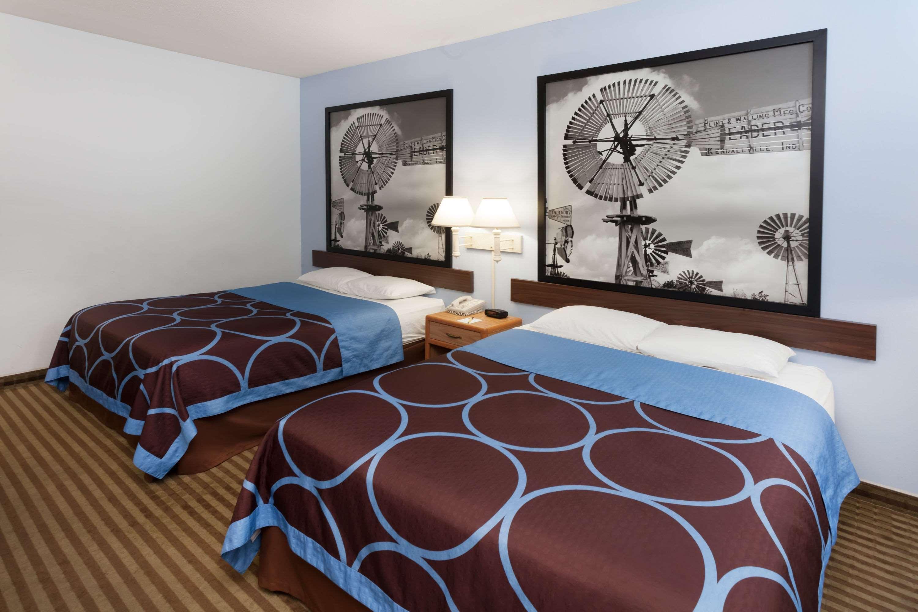 Super 8 By Wyndham Huntington Hotel Kültér fotó